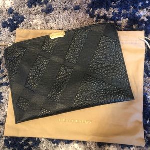 Burberry clutch